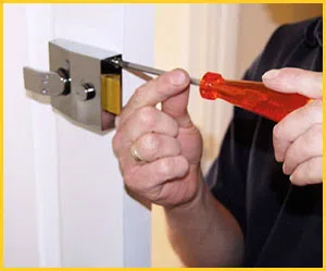 Exclusive Locksmith Service St Louis, MO 314-471-0915 Exclusive Locksmith Service St Louis, MO 314-471-0915 - 10-lock-smiths