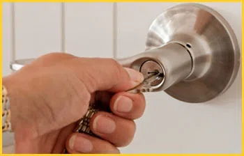 Exclusive Locksmith Service St Louis, MO 314-471-0915 - 16-emergency-unlock