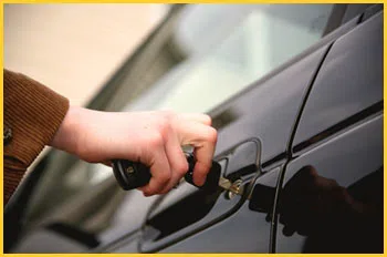 Exclusive Locksmith Service St Louis, MO 314-471-0915 - 18-car-unlock